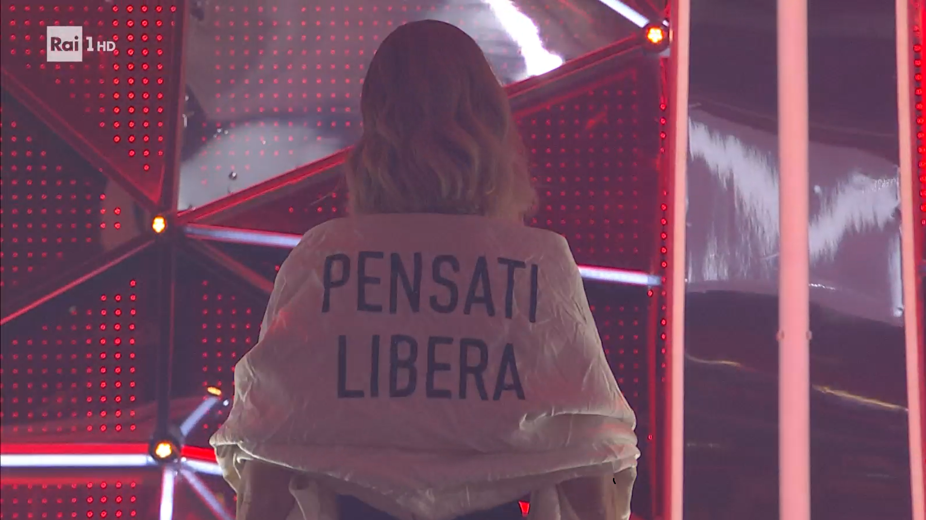 Tutto d'un fiato: Chiara, Sanremo e la banalità del nulla 6 | F-Mag Chiara Ferragni