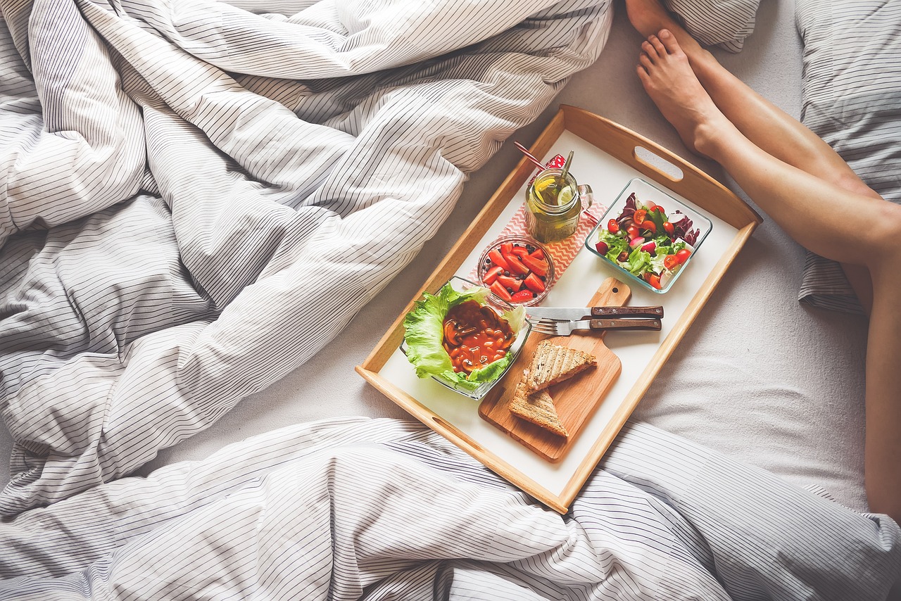 legs 1867769 1280 | F-Mag Italian Lifestyle apre call per startup su moda, food e turismo: grant da 20mila euro