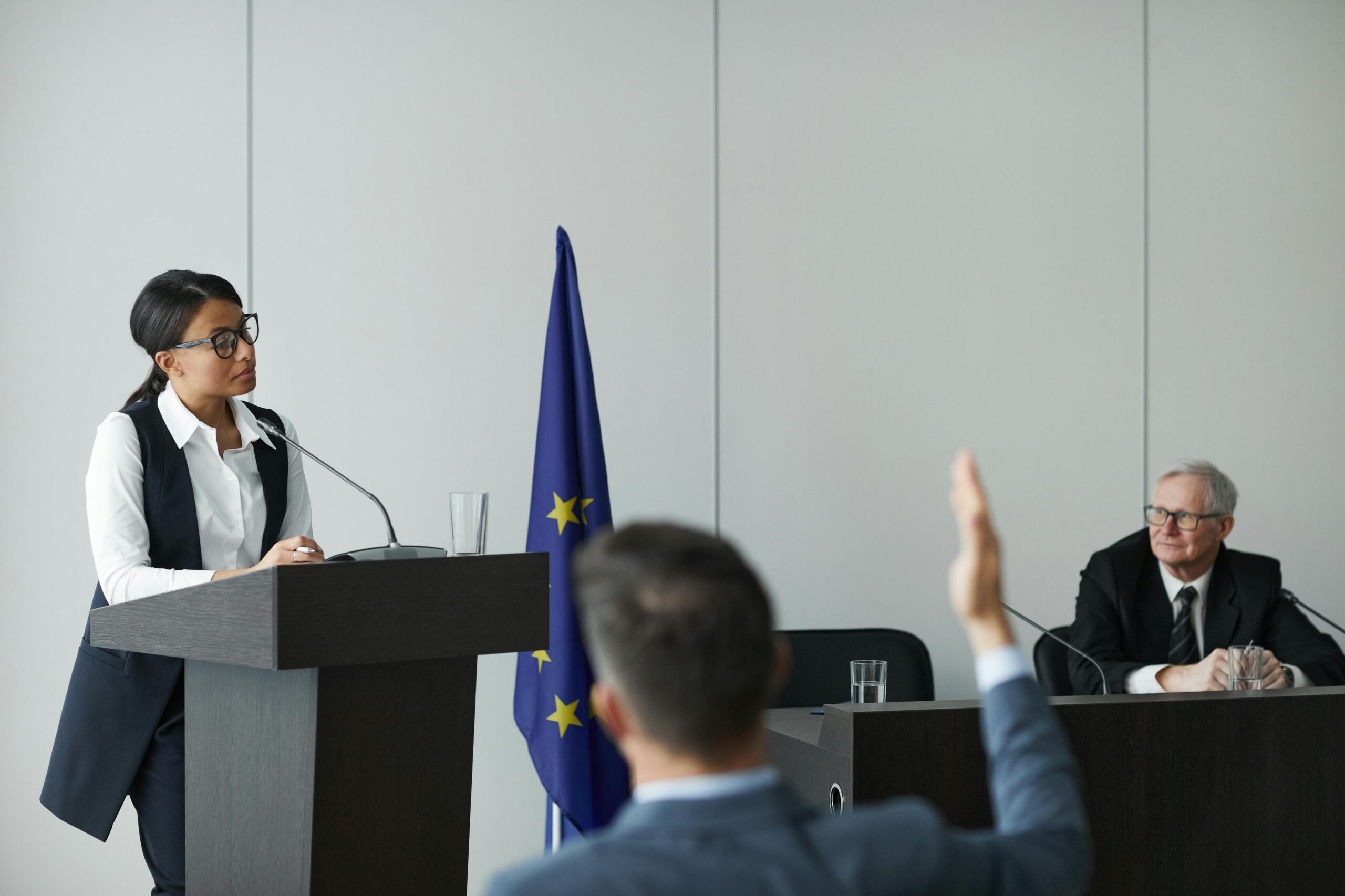pexels werner pfennig 6950156 scaled | F-Mag L'Italia e le sue Valli dell'Innovazione: dall'UE 116mln di euro per 14 regioni nostrane