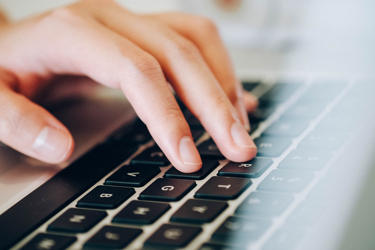 laptop 820274 1280 | F-Mag Calcolo mutuo online: scopri come ottenere la tua rata mensile