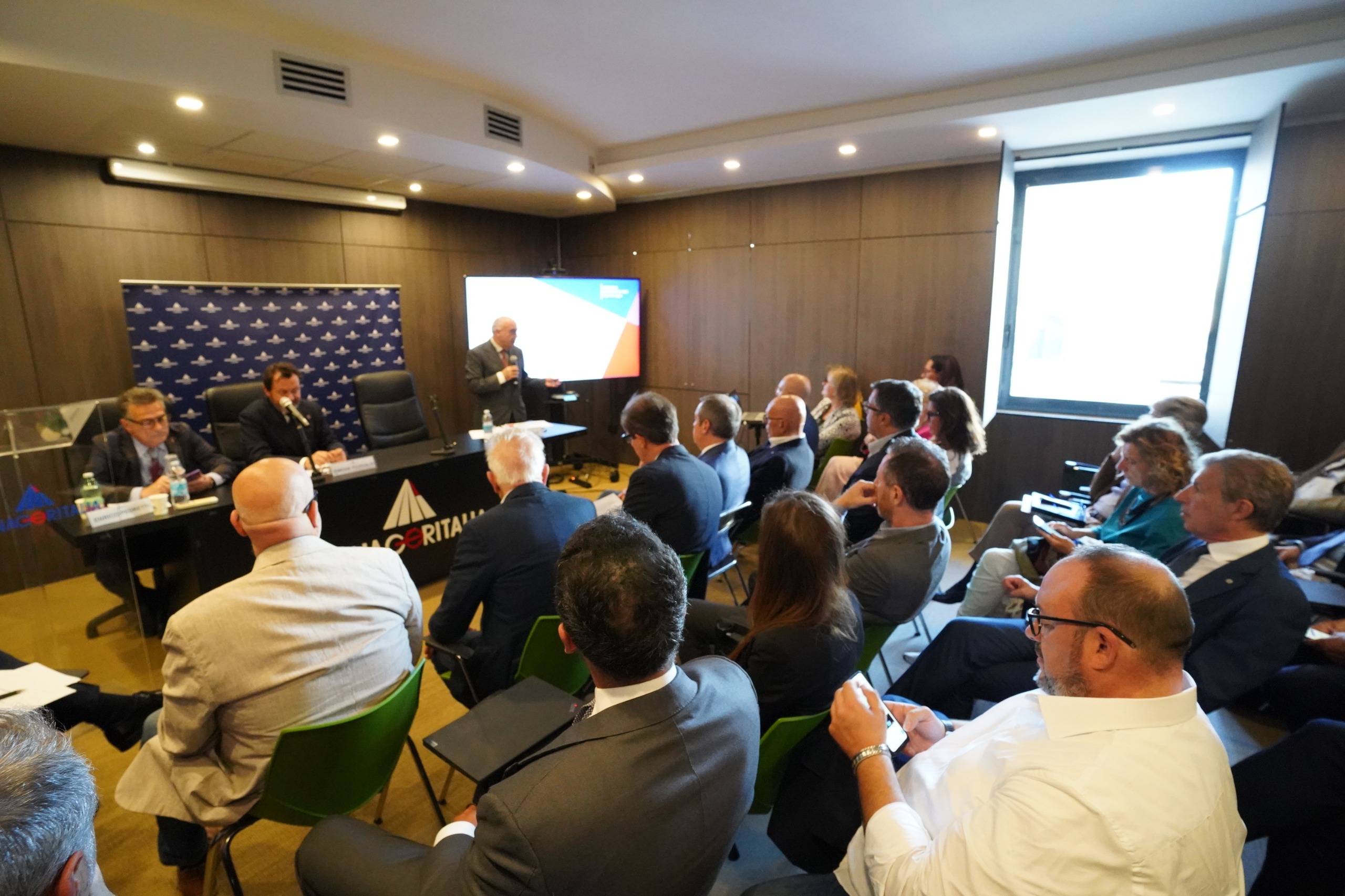managerItalia 80anni | F-Mag Manageritalia Campania: più manager per lo sviluppo di imprese e territori. Le sfide al centro dell’assemblea 2024